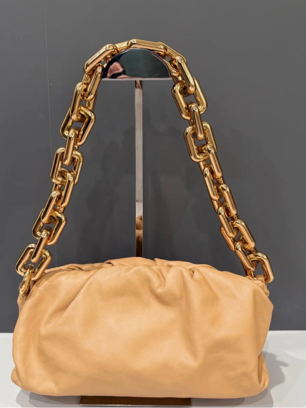 Bottega Veneta Tan Shoulder Bag with Gold Chain Strap - Picture 2 of 9